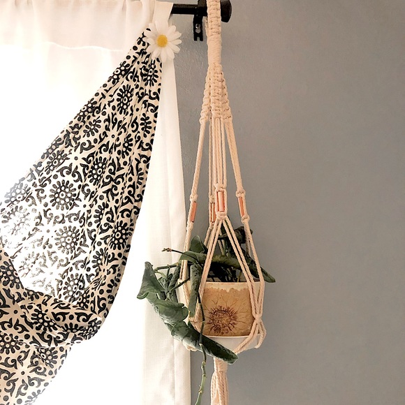 ✨HANDMADE✨ macrame plant hanger with rose gold - Picture 3 of 8